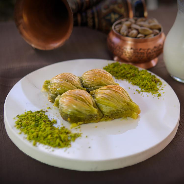 Midye Baklava